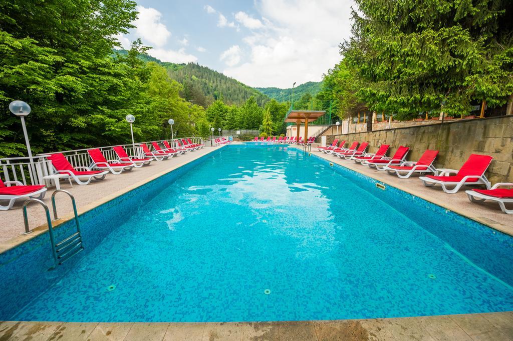 Diva Hotel & Thermal Pool Chiflik Luaran gambar