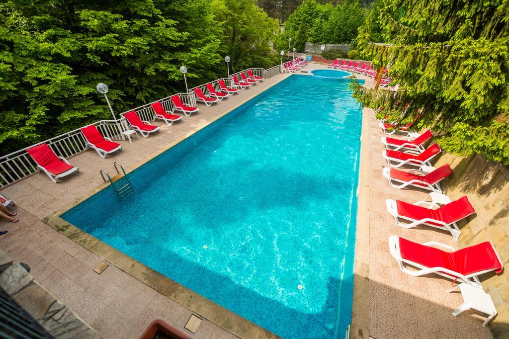 Diva Hotel & Thermal Pool Chiflik Luaran gambar